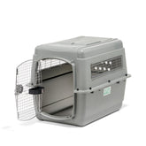 Petmate Sky Kennel con ventilación 360 para mascotas, seguridad y confort.