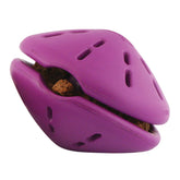 PetSafe Twist'n Treat: juguete interactivo que mantiene entretenido al perro durante el juego.