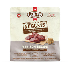 Primal Venison Nuggets envase abierto, porciones listas para servir.
