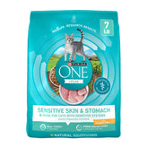 Purina ONE Estómago sensible con pavo real como primer ingrediente para músculos fuertes.