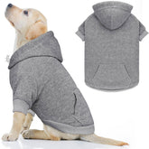 QDYU chaqueta para perros gris con capucha: abrigo suave para paseos fríos y cómodos.
