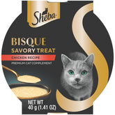 Premios Sheba Bisque en tazón con pollo; complemento delicioso para la comida.