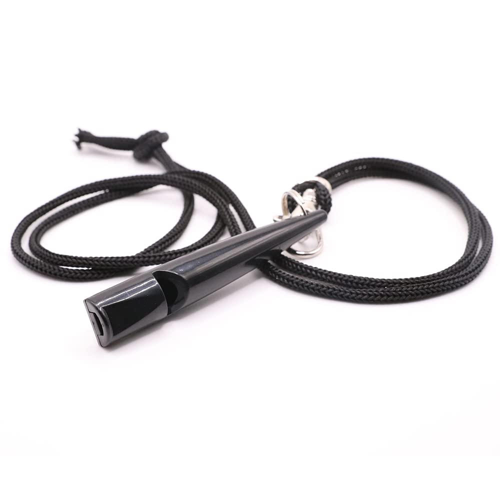 Silbato para perros con cadena: facilita la llamada durante paseos y entrenamiento.