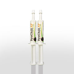 SynNutra Equine SynChill AF, botella de gel lista para apoyar la compostura durante entrenamiento.