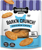 Chips Bark'N Crunch de Three Dog Bakery con pollo real en 8 oz, premio sabroso para perros.