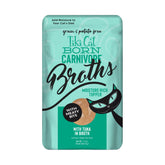 Tiki Pets Born Carnivore Broths con atún, calor único para hidratar y realzar la comida seca.
