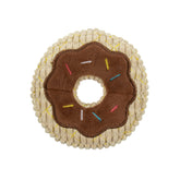 TrustyPup Rosquilla de chocolate peluche con sonajero para juego activo y divertido.