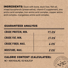 Vital Essentials proteína alta de pato crudo, ideal para perros activos.