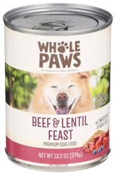 Whole Paws comida húmeda de res y lentejas en plato, sabor natural para perros activos.