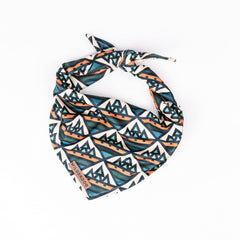 Bandana Wilderdog para perro con malla ligera, ideal para secado rápido.