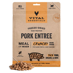 Vital Essentials mini-bocados de cerdo para gato, empaque atractivo y proteínico.