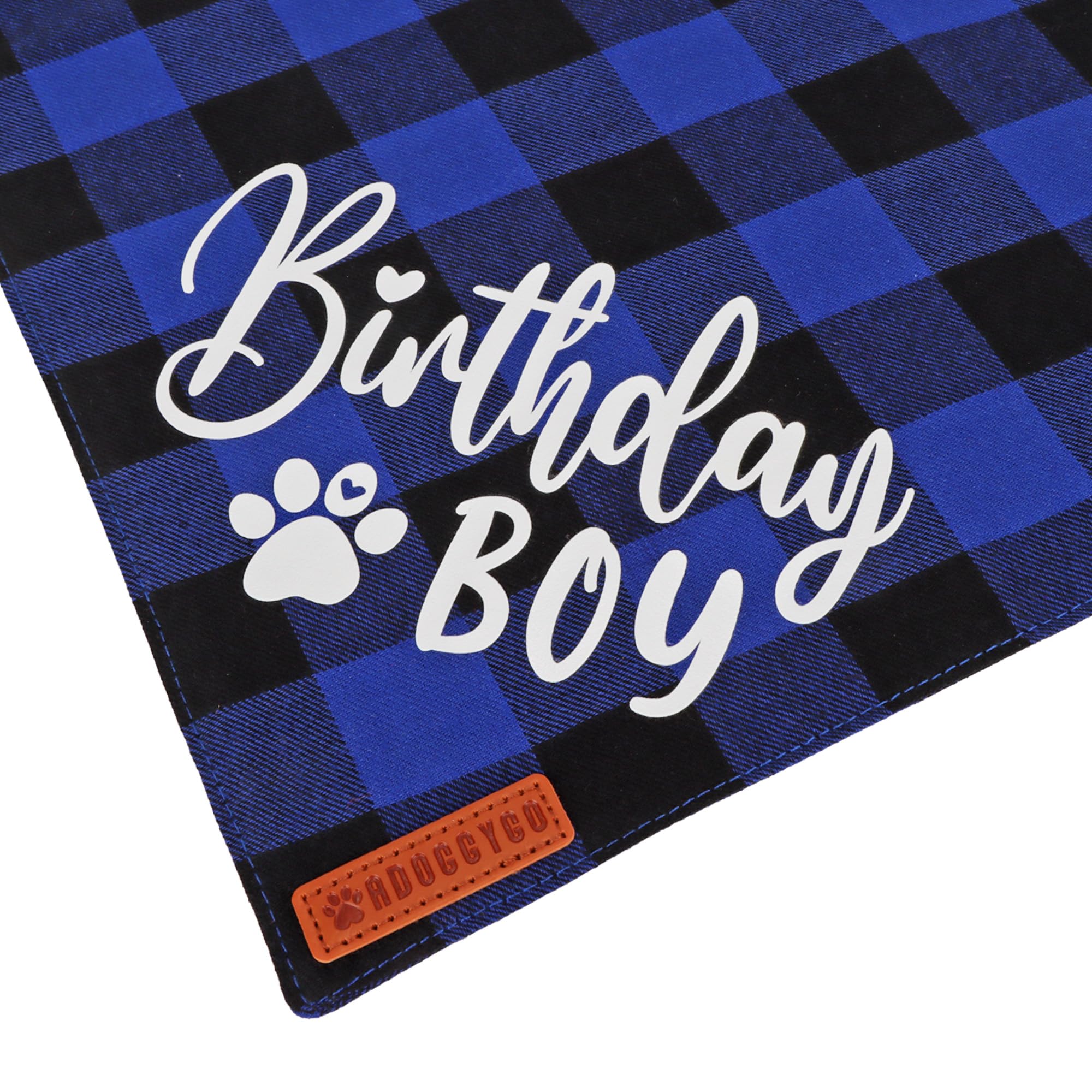 Detalle de costuras y doble capa en bandana ADOGGYGO, duradera para fiestas