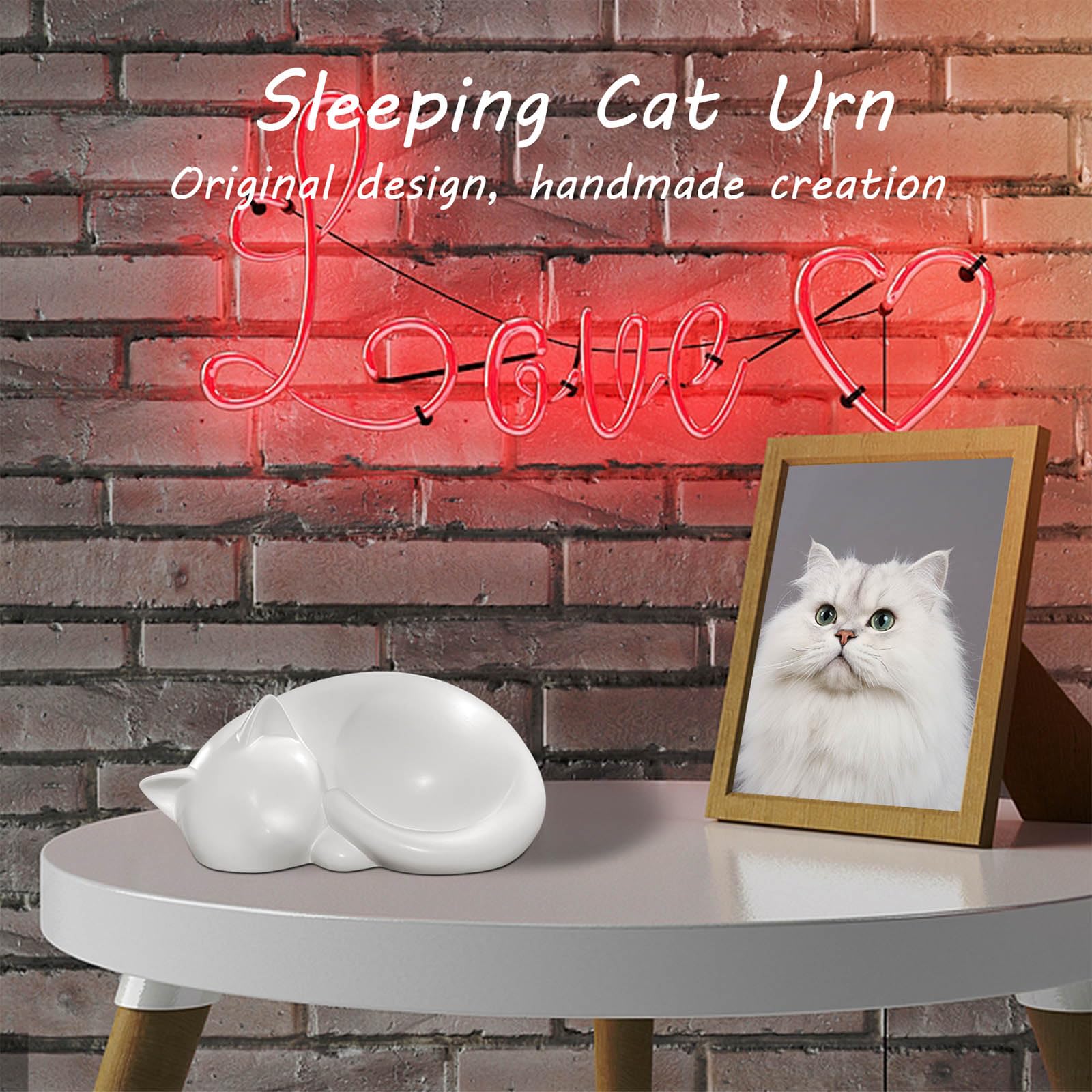 AHAILUOO urna conmemorativa de gato durmiente en estante, diseño sereno para memoria.