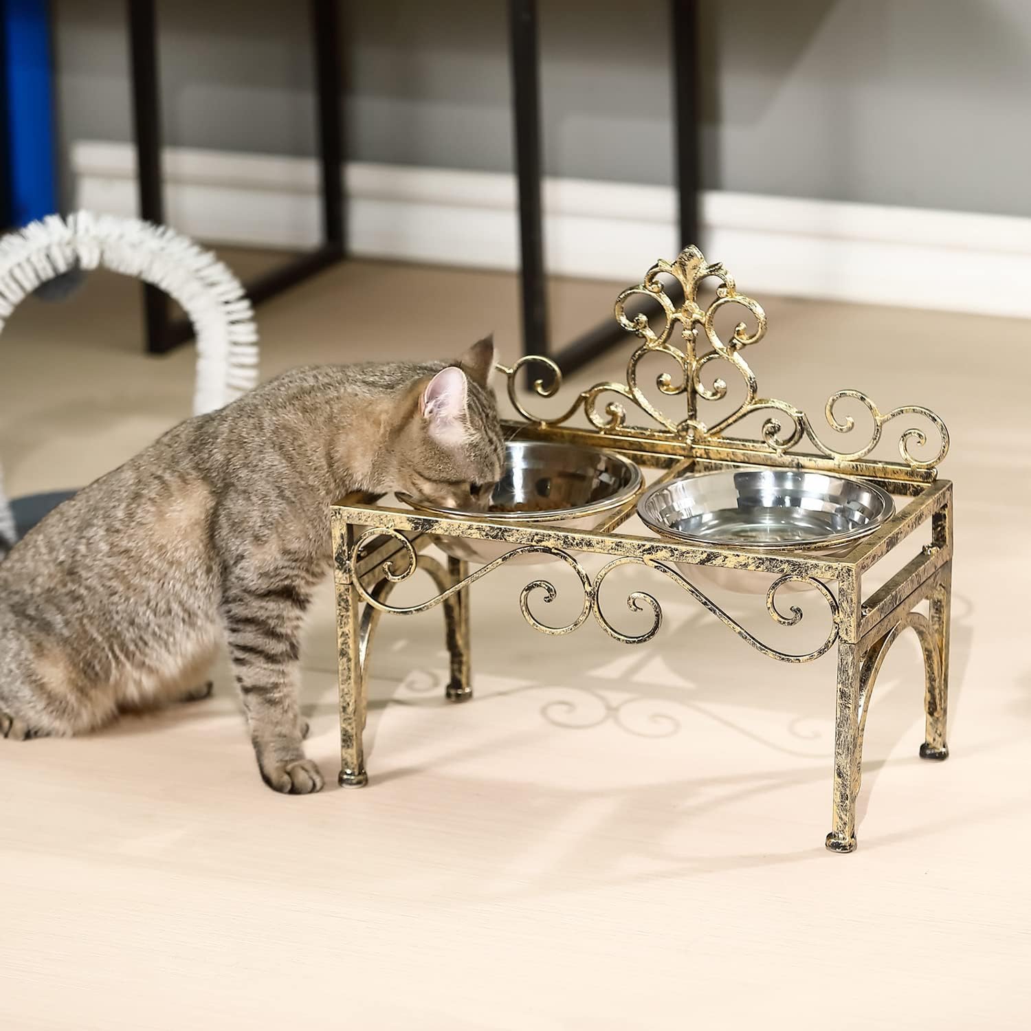 Aifeorzo regalo práctico para mascotas grandes, comedero elevado y bonito