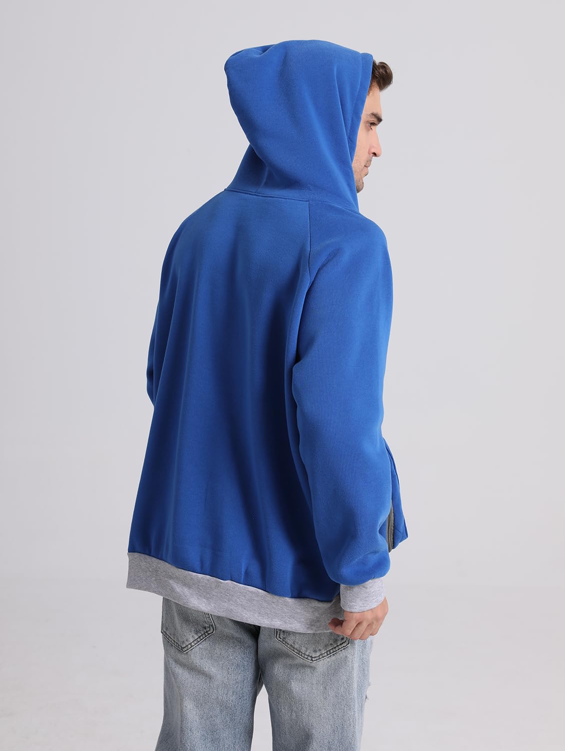 ALYC sudadera detalle cierre resistente para mayor seguridad.
