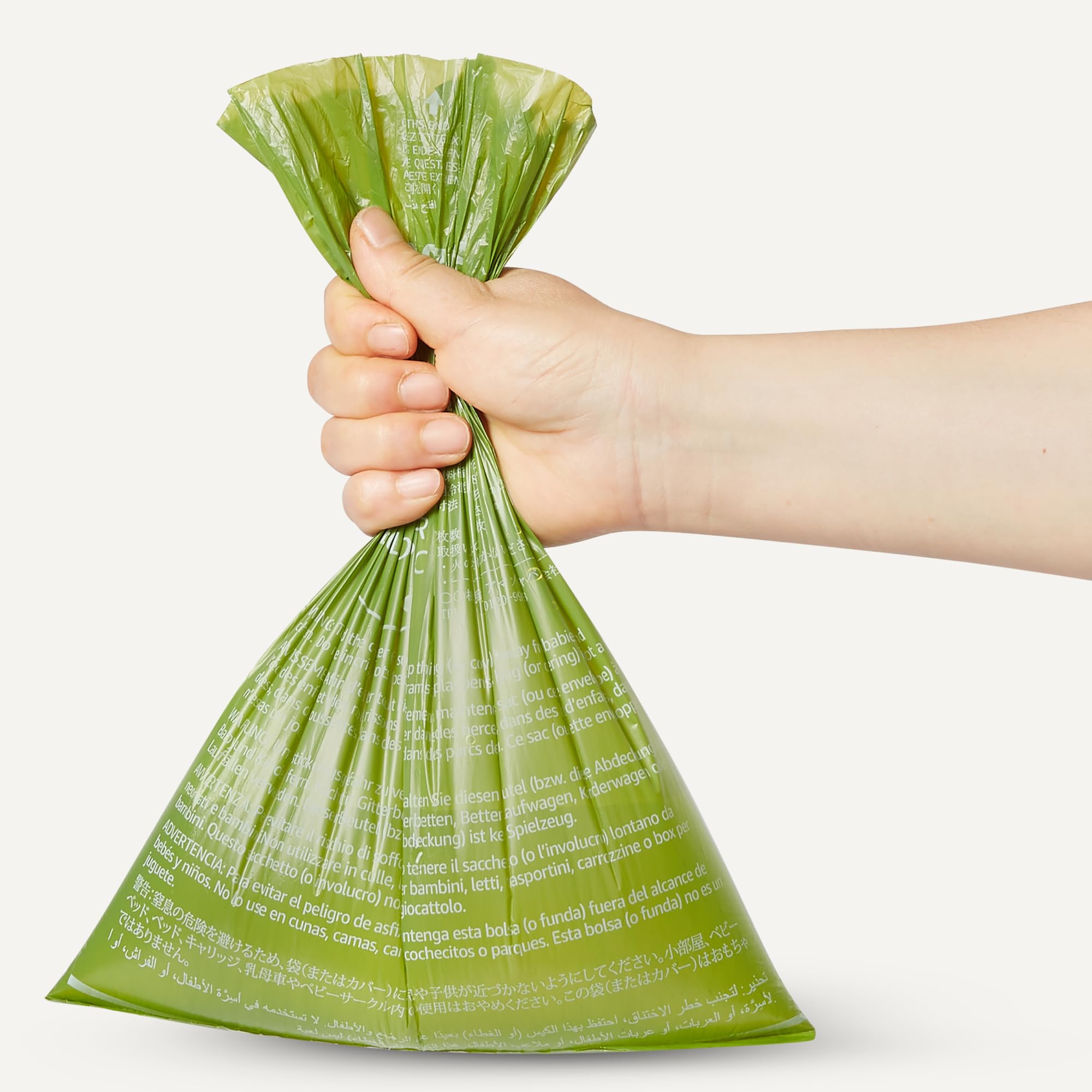 Bolsas Amazon Basics de 13 x 9 pulgadas, paquete de 300, resistentes y prácticas.