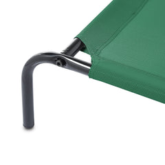 Diseño ergonómico de la cama para perros grandes de Amazon Basics.