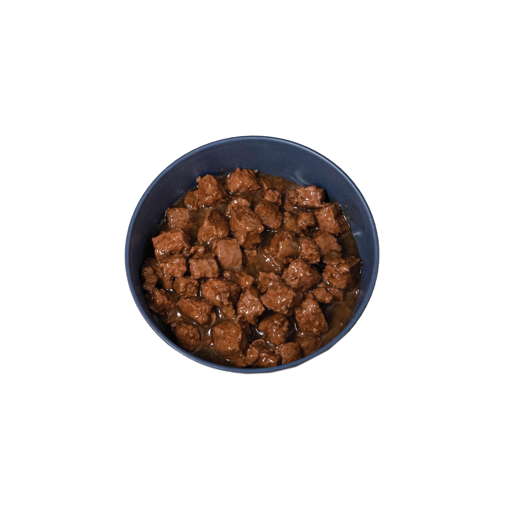 Amazon Basics lata lista para servir en el plato de tu perro.