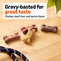 Presentación de galletas Amazon Basics con gravy, empaque grande.