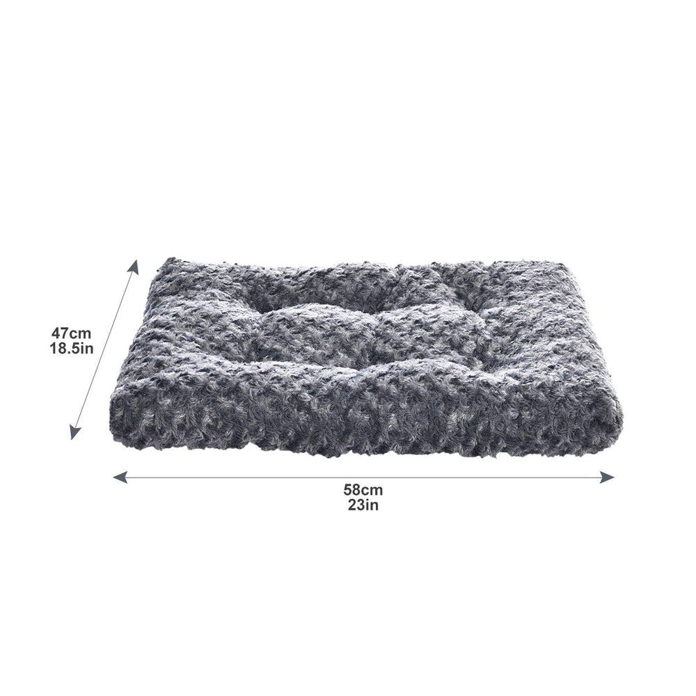 Medidas 23x18x2,5 pulgadas de Amazon Basics para jaulas pequeñas.