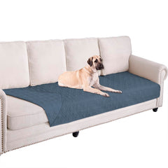 Ameritex funda impermeable sobre sofá con mascota, protege derrames.