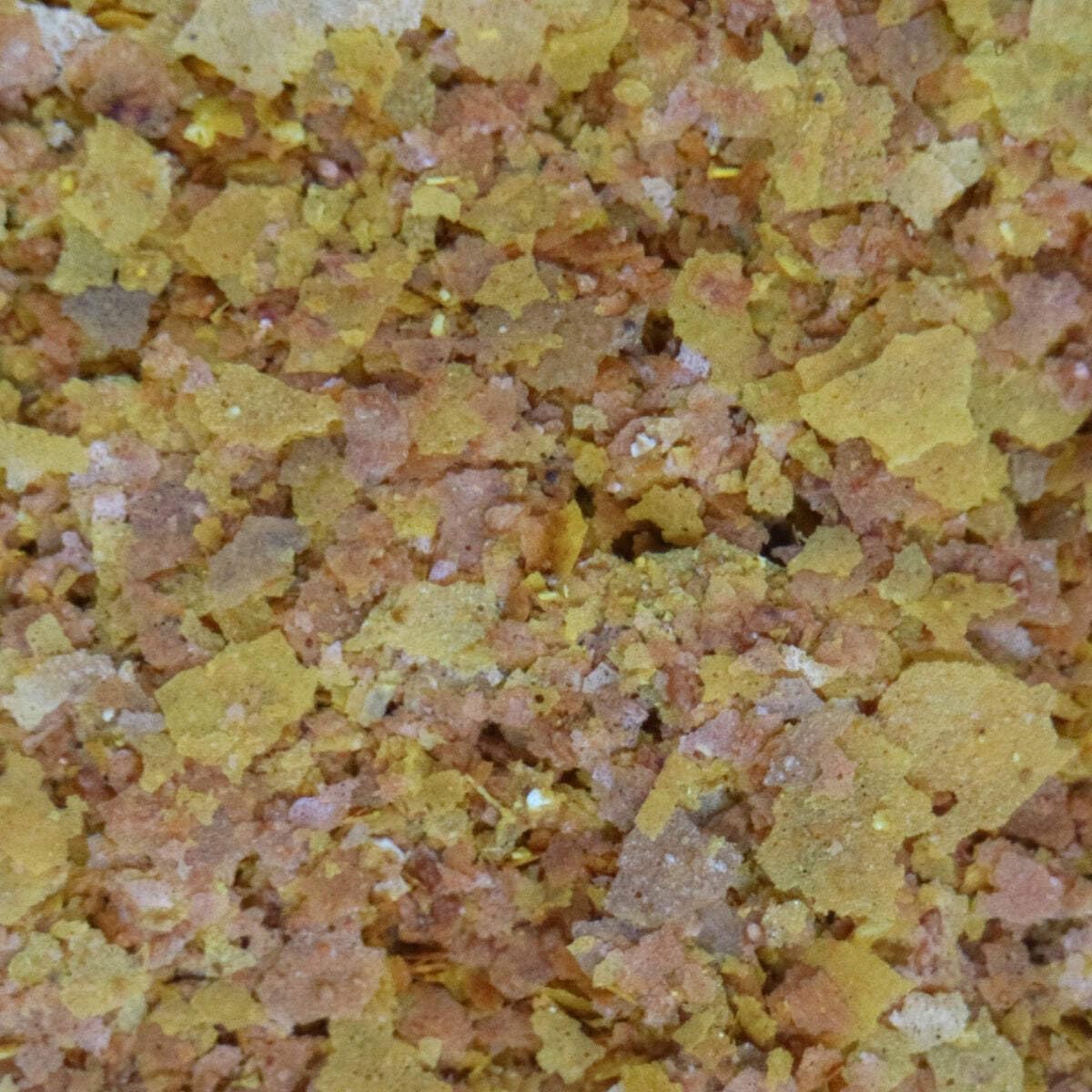 API GOLDFISH FLAKES levadura de cerveza como fuente de micronutrientes.