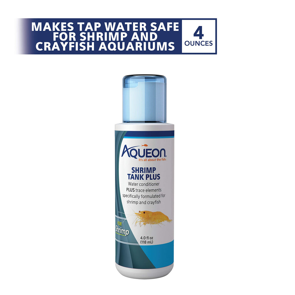 Aqueon Shrimp Tank Plus mostrando la tapa-dosificacion para medir la dosis