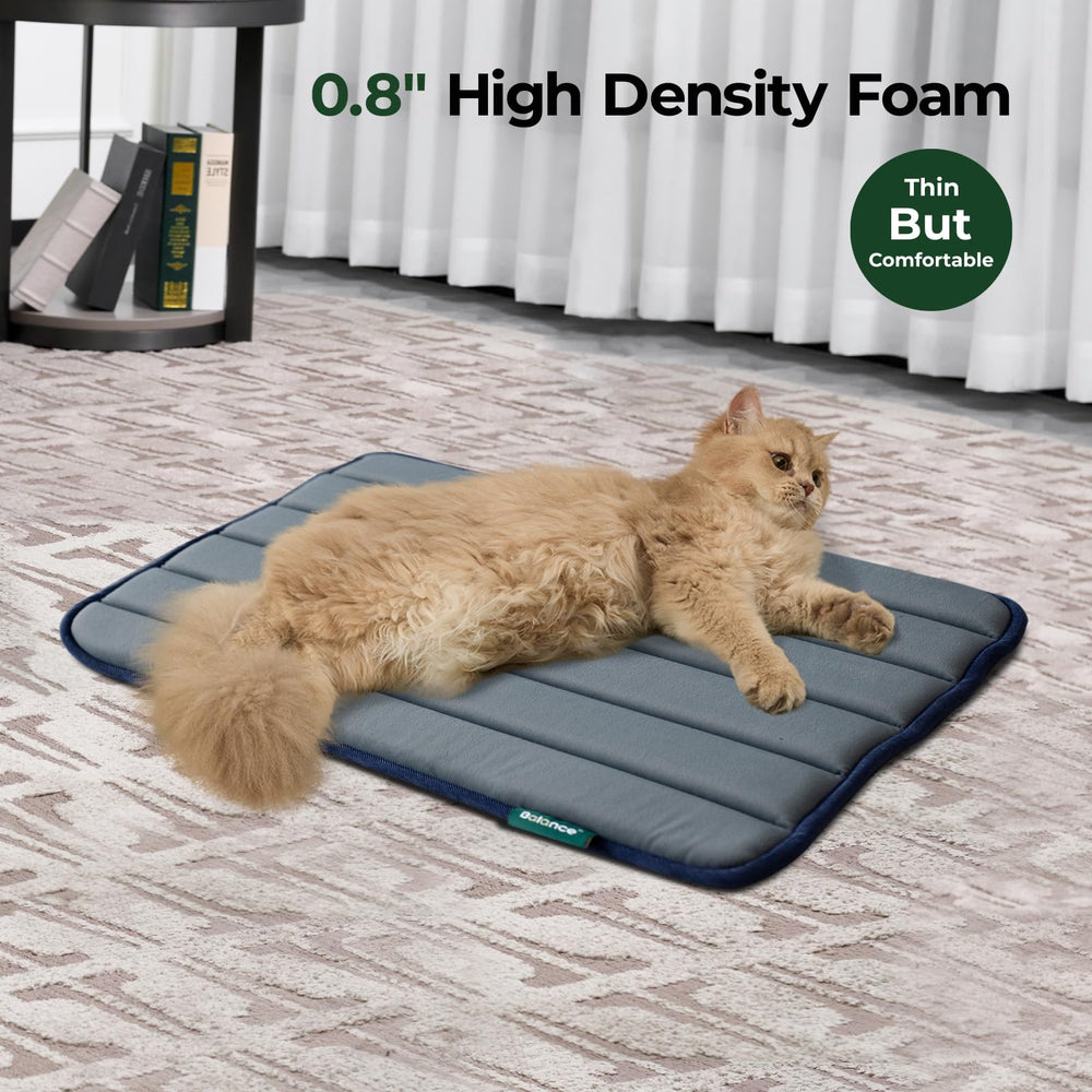 BALANCE Dog Crate Pad, tejido resistente a agua protege la espuma frente a líquidos.