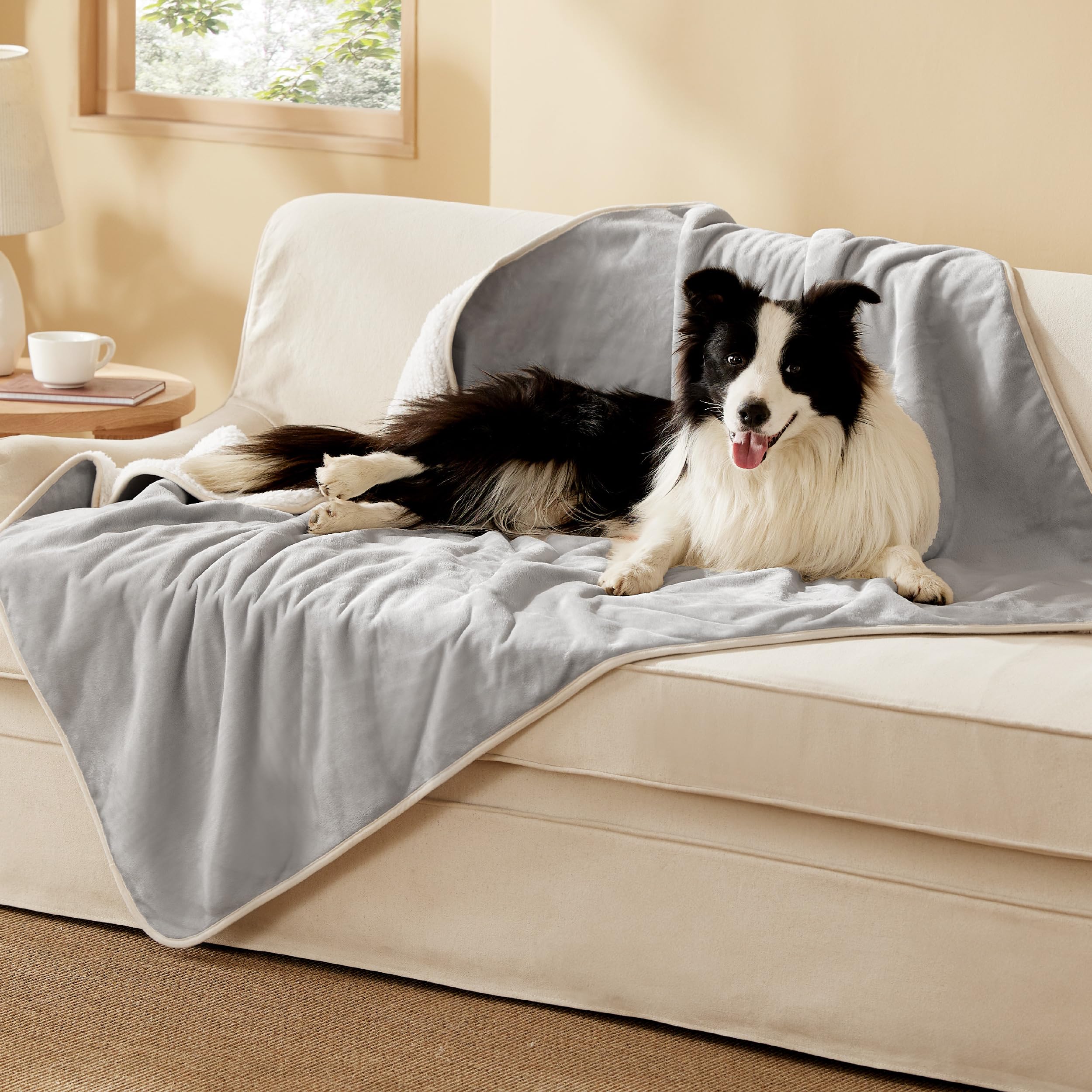 Bedsure manta impermeable para perro grande protege el sofá de derrames