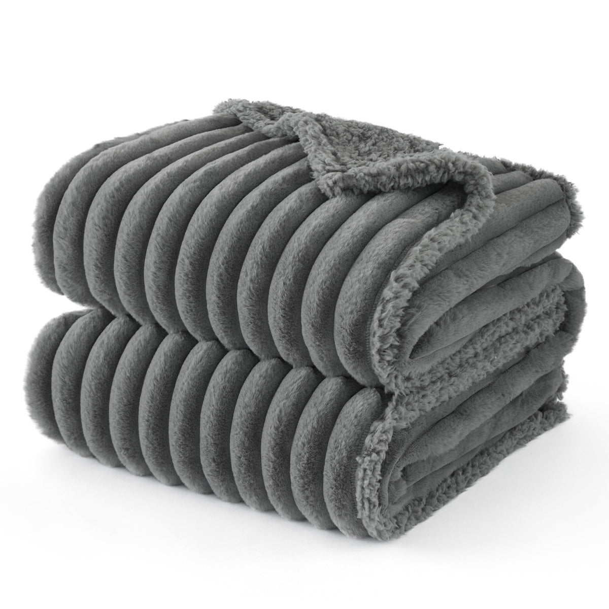 Manta Bedsure ComfyFleece impermeable para perros grandes protegiendo el sofá
