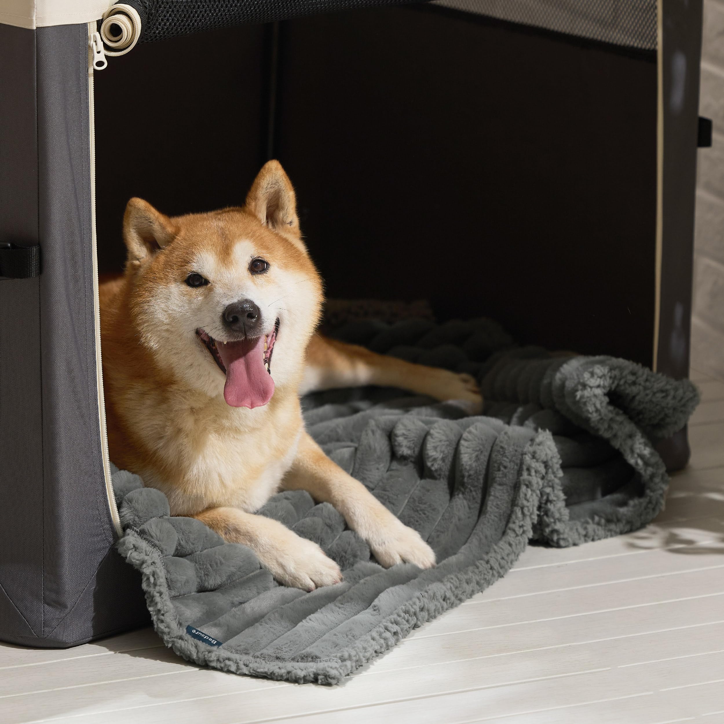 Confort suave de Bedsure ComfyFleece para tardes en casa