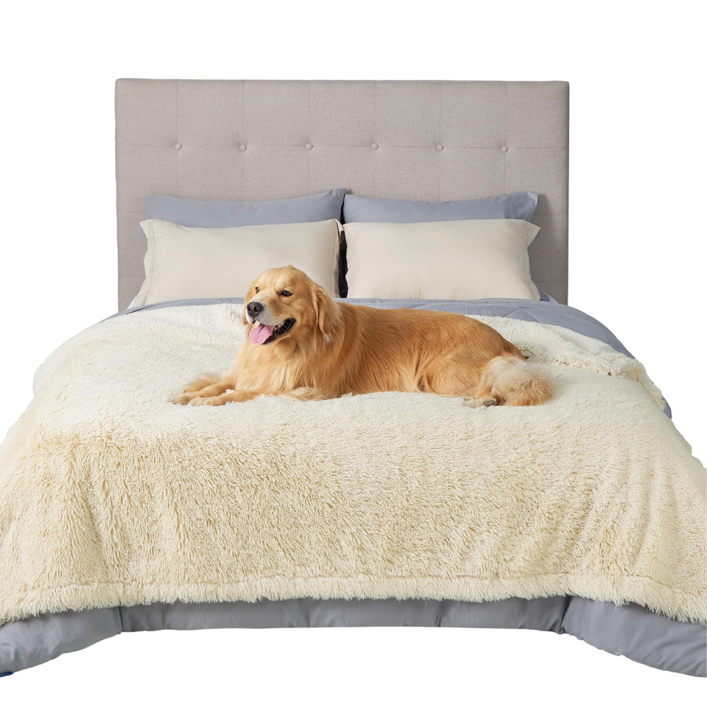 Bedsure manta lavable y práctica crema, fácil de limpiar tras juegos.