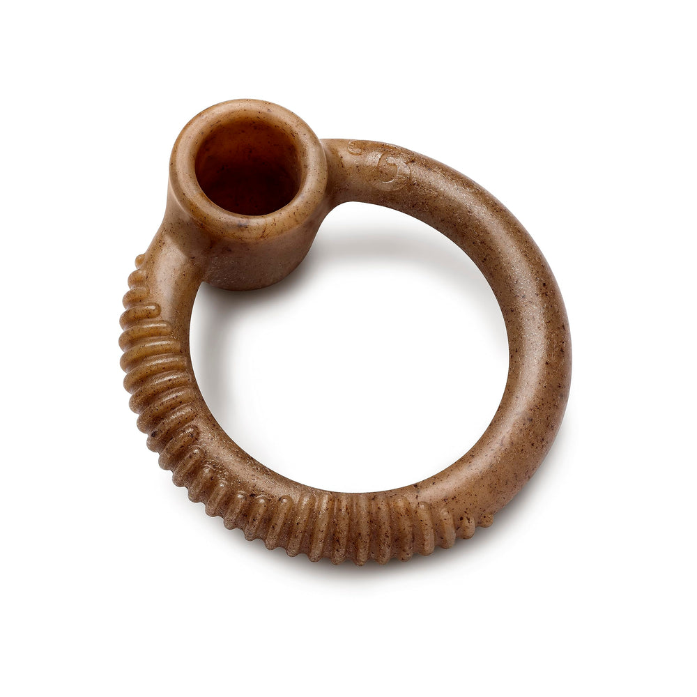 Anillo Benebone, juguete masticable para perros grandes, fomenta juego seguro y duradero.