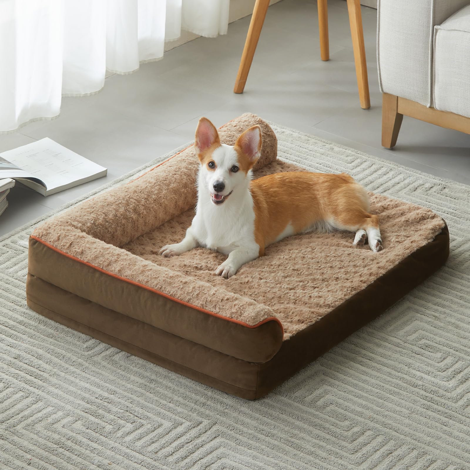 Diseño en forma L para descanso y reposo cómodo del perro.