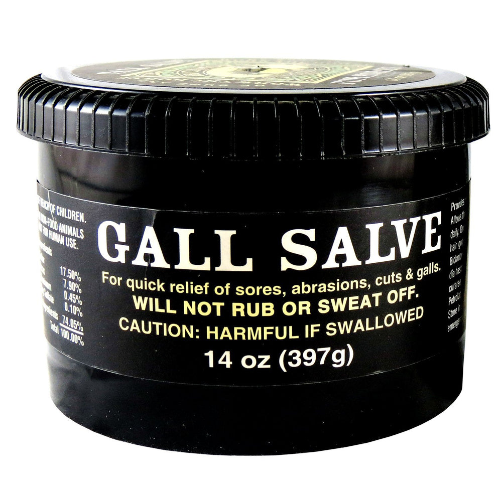 Aplicación en caballo con Bickmore Gall Salve, fácil y sin residuo pegajoso.