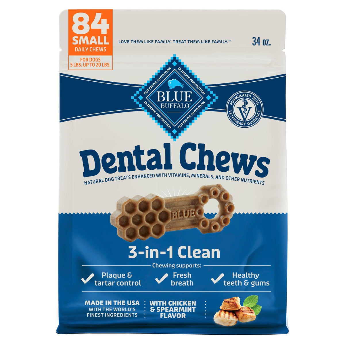 Blue Buffalo huesos dentales para perro pequeño en paquete, promueven limpieza diaria y aliento fresco.