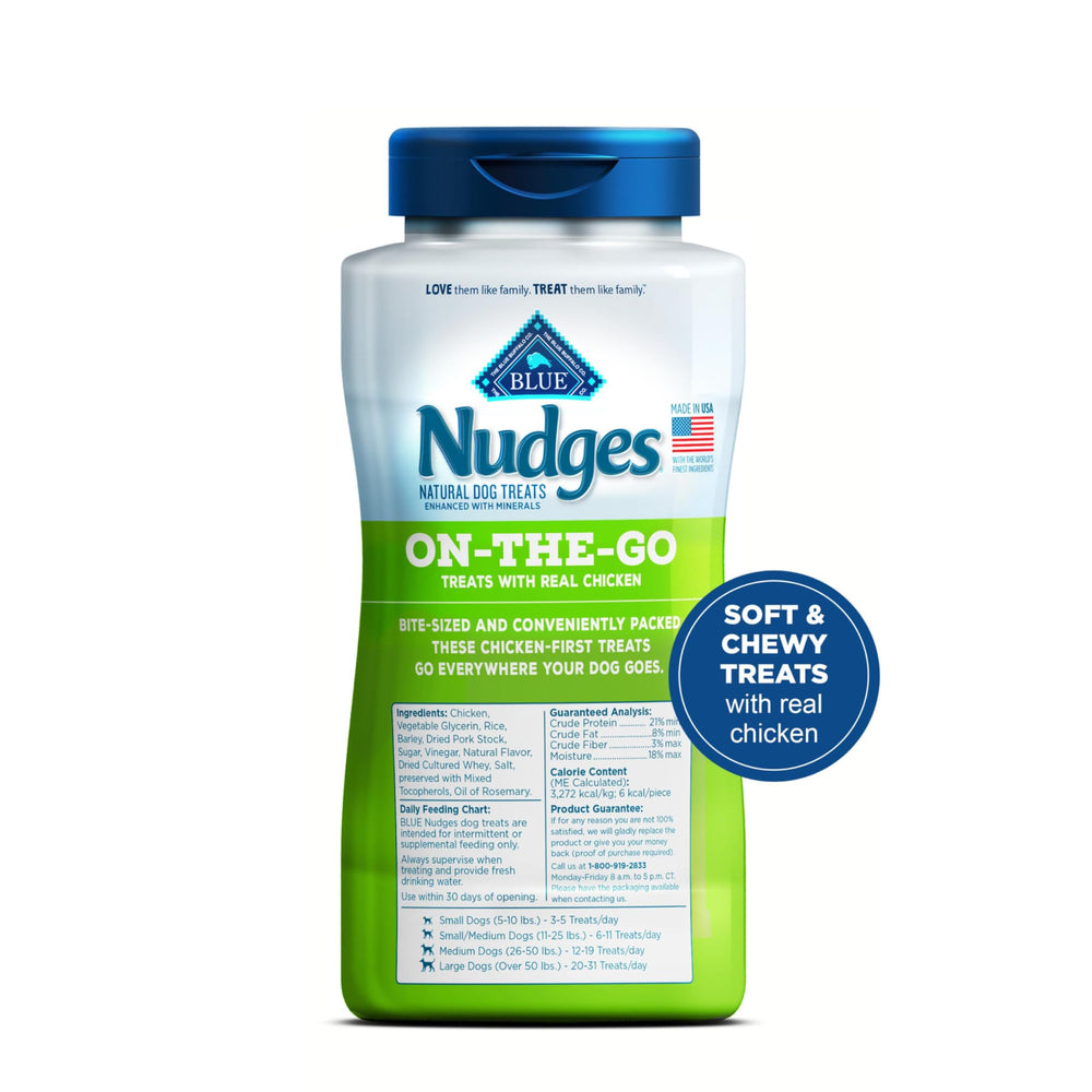 Blue Buffalo Nudges con pollo real como ingrediente principal para sabor irresistible.