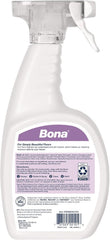 Bona Pet Spray active le système de neutralisation des odeurs au contact.