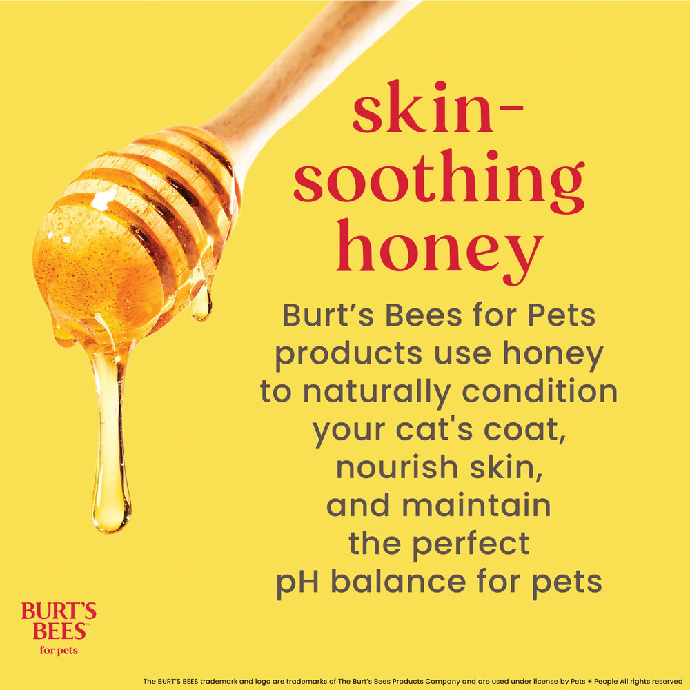 BURT'S BEES FOR PETS champú pelo brillante ayuda a mantener una apariencia sana.