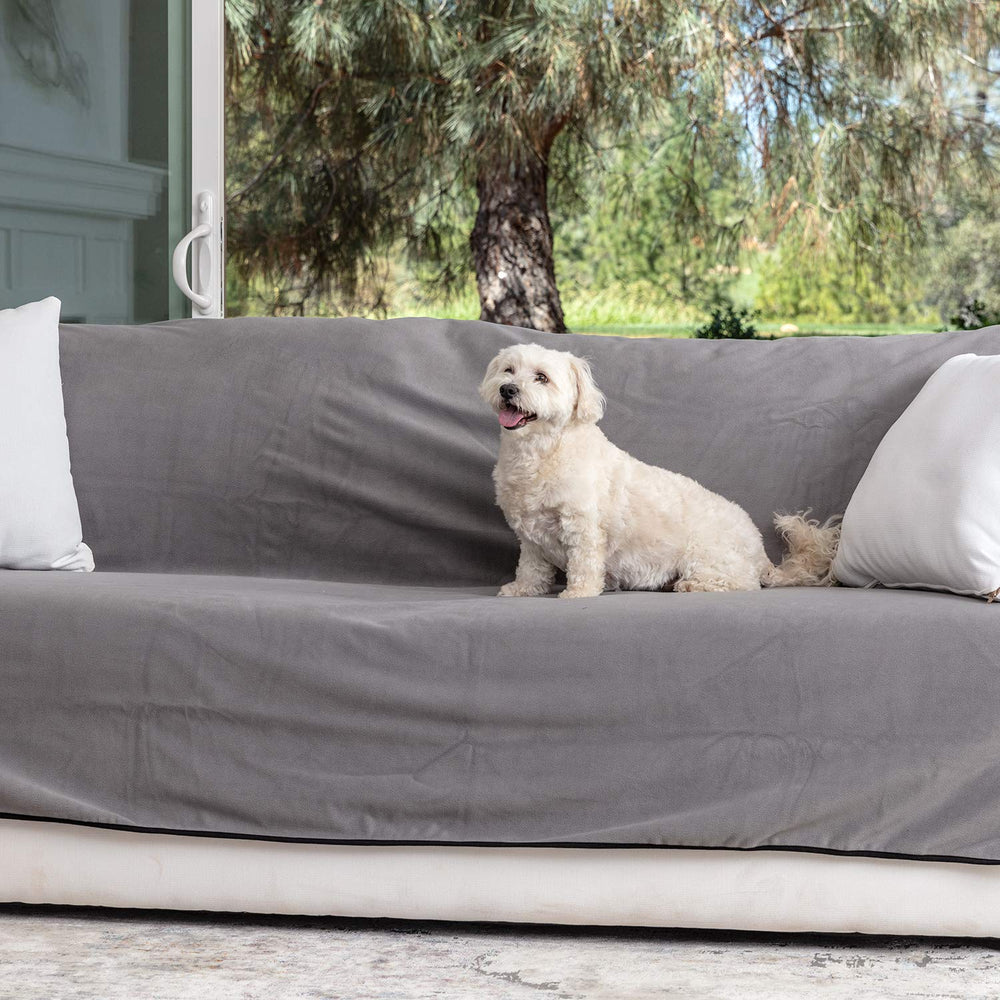 Callarome manta protege asientos de coche y muebles.