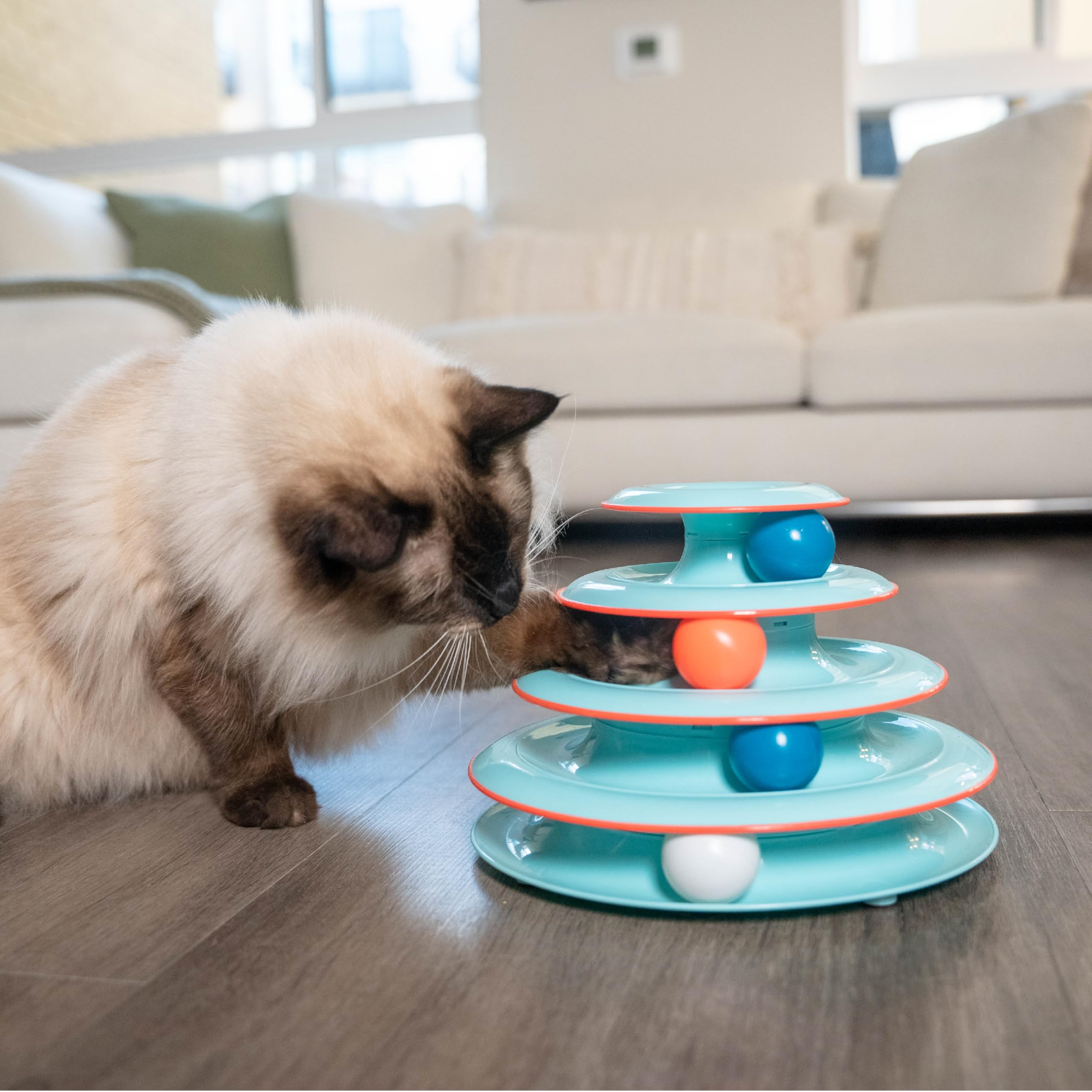 Catstages Chase Meowtain, ideal para gatos de interior y espacios reducidos.