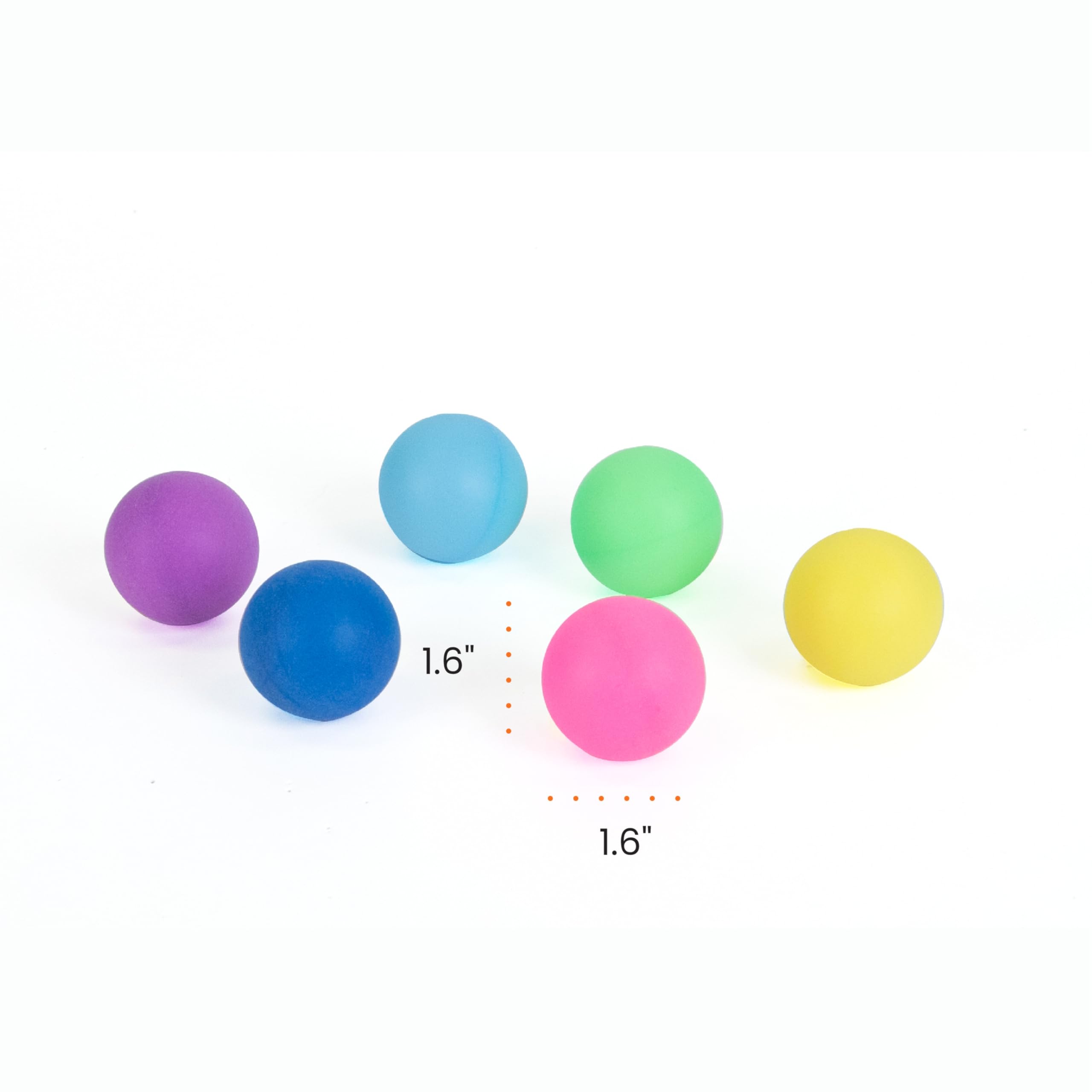 Pelotas Catstages para enriquecer pistas y áreas de juego en casa
