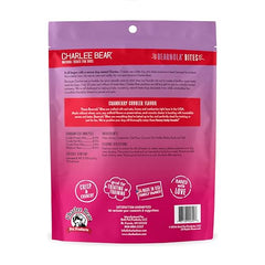 Crujientes clusters de Charlee Bear Bearnola Bites con aroma agradable para juego.