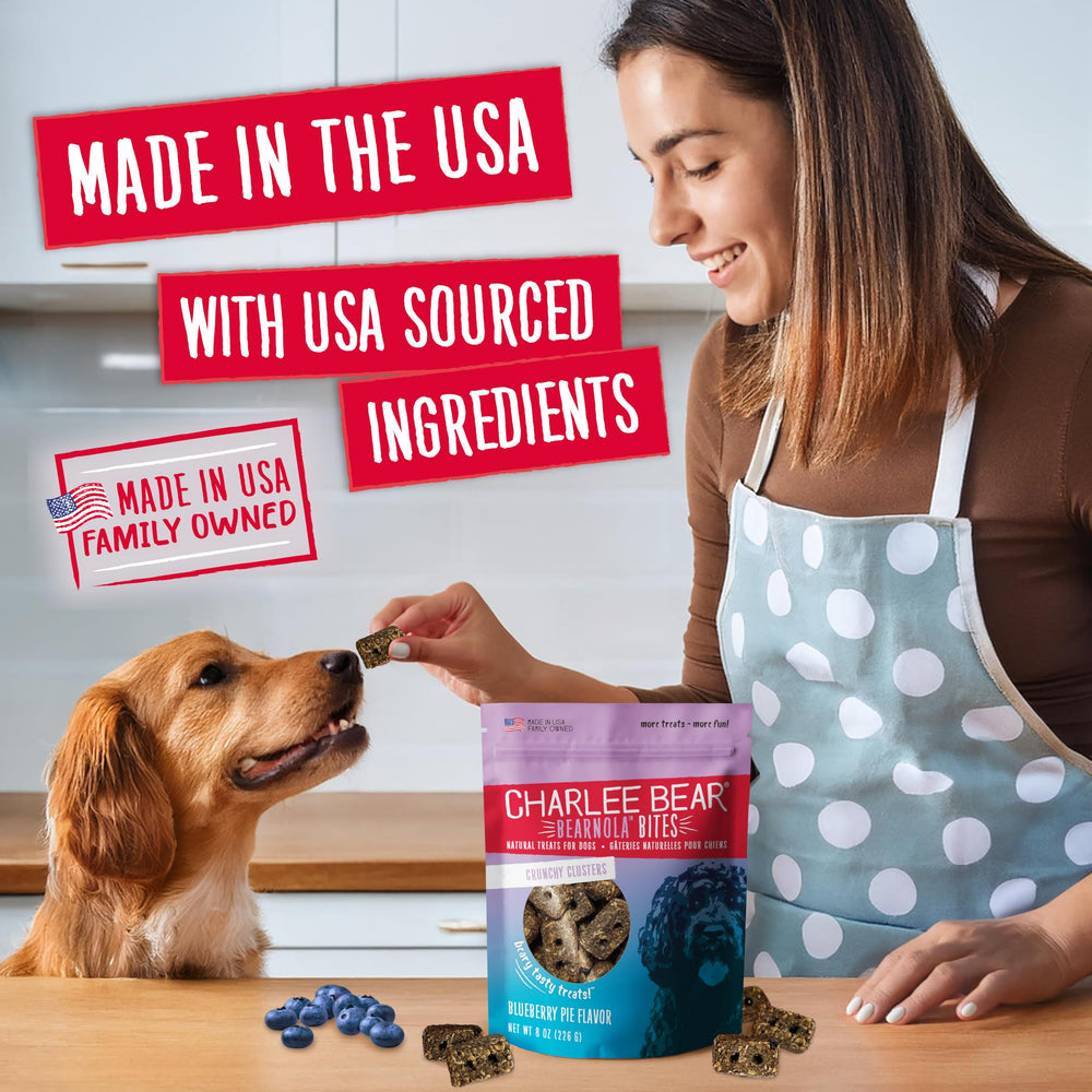 Ingrédients simples: avoine, miel et myrtilles pour Charlee Bear Bearnola Bites