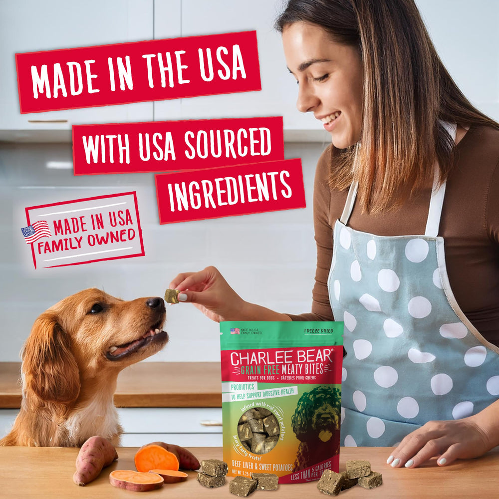 Charlee Bear Bocaditos con arándanos y manzanas para nutrientes naturales.