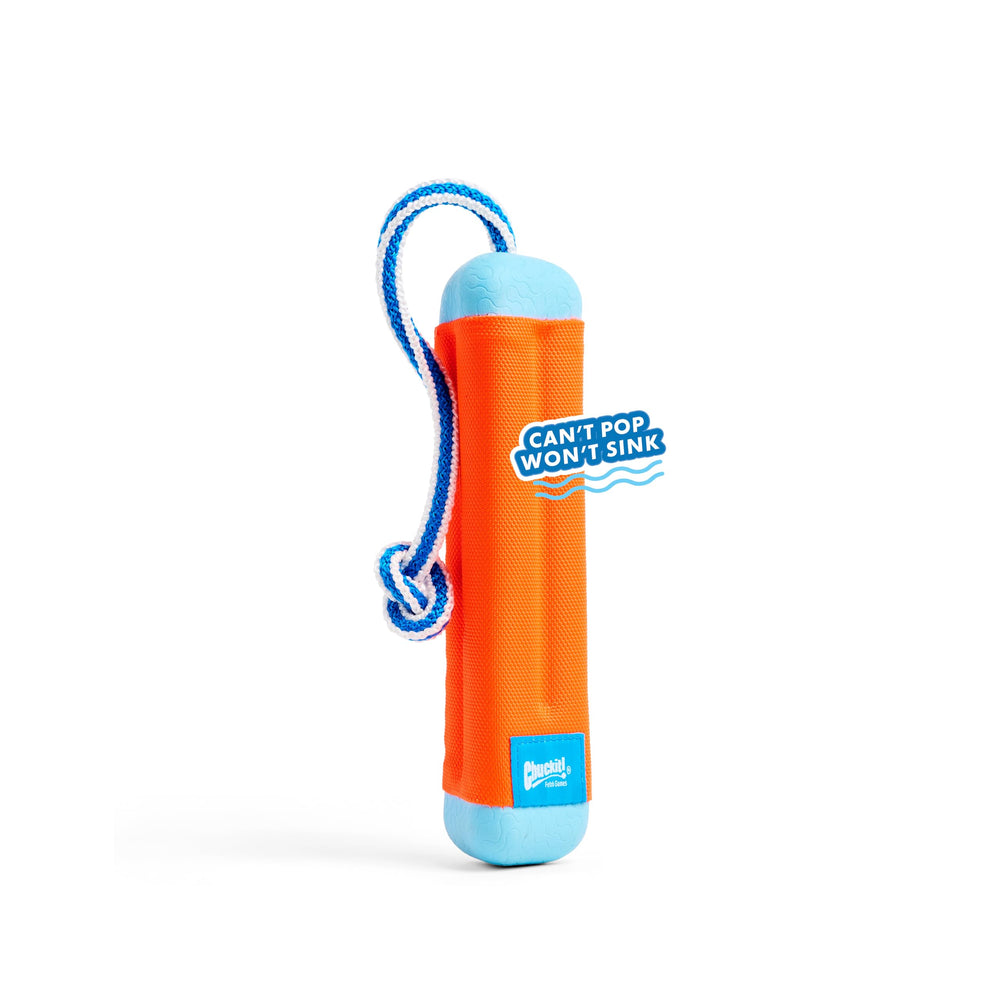 Chuckit! Amphibious Bumper con colores naranja y azul para fácil localización