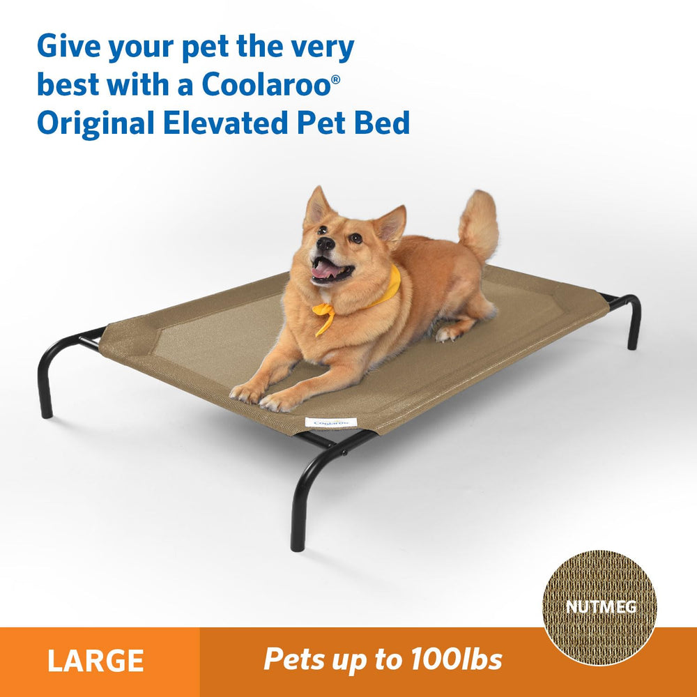 Tejido transpirable Coolaroo favorece la ventilación alrededor de la cama para perros.