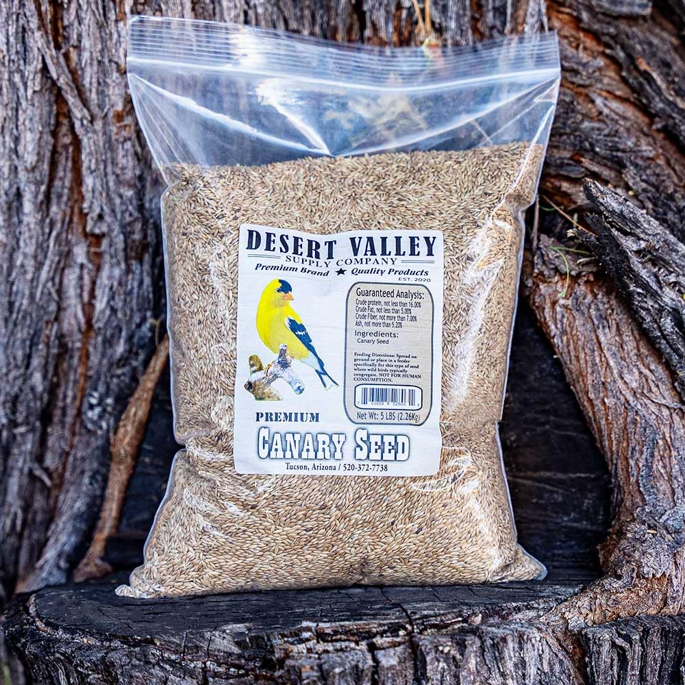 Comedero con Desert Valley Seed para aves en exterior