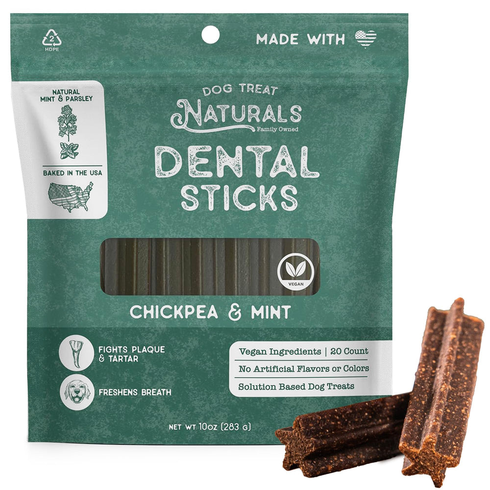 Dog Treat Naturals palitos dentales con garbanzos y menta en empaque reciclable, aliento fresco.