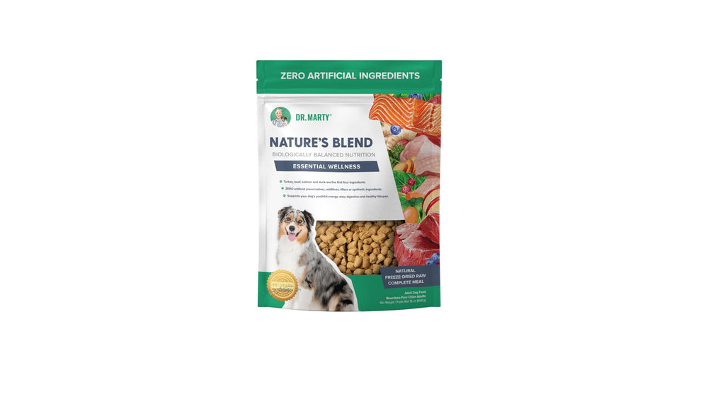 Dr. Marty Nature's Blend, alimento para perros liofilizado, mejora el sabor y la nutrición diaria.
